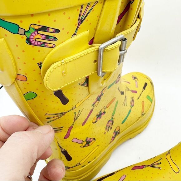Western Chief Yellow In the Garden Print Mid-Calf Rubber Rain Boots Sz 8 - Picture 12 of 14